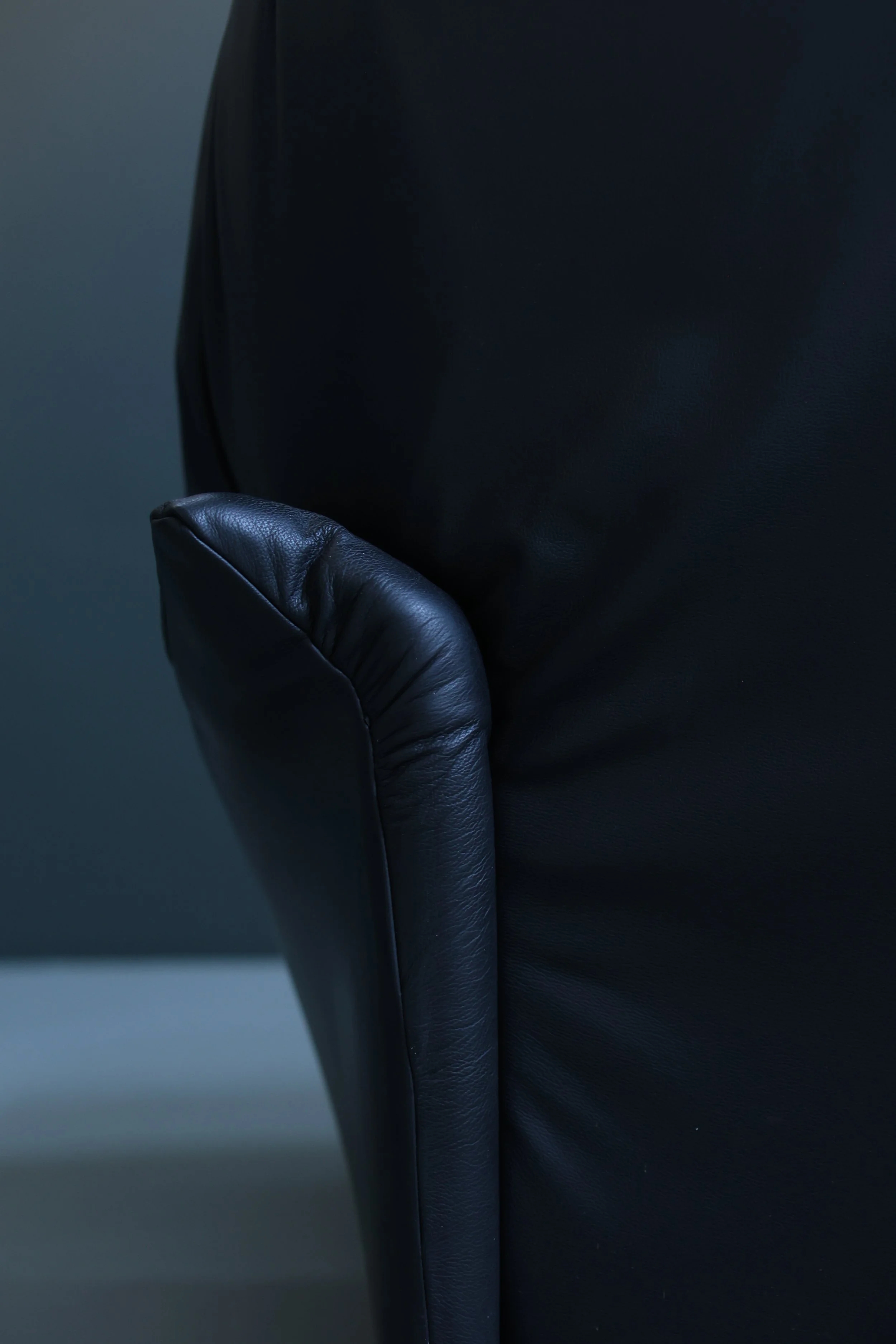 Vico Magistretti Portovenere Leather Sofa for Cassina foto 5