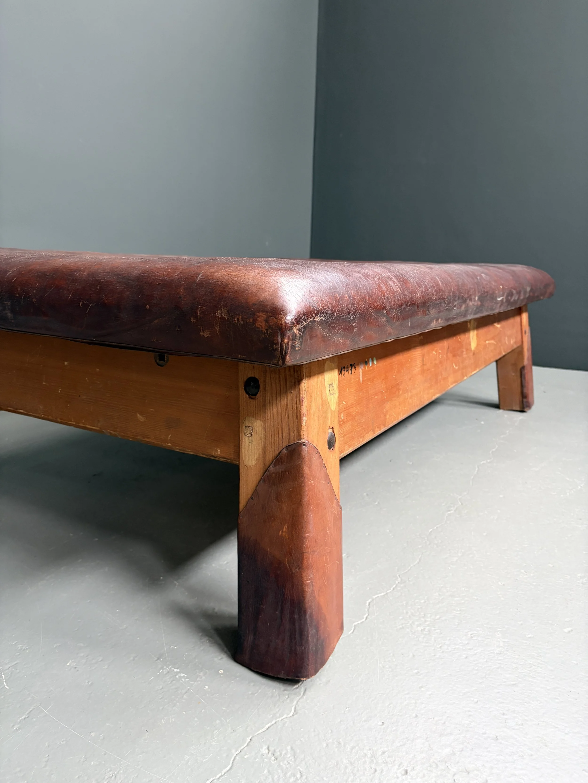 Italian Leather Gymnasium Table, 1950s foto 5