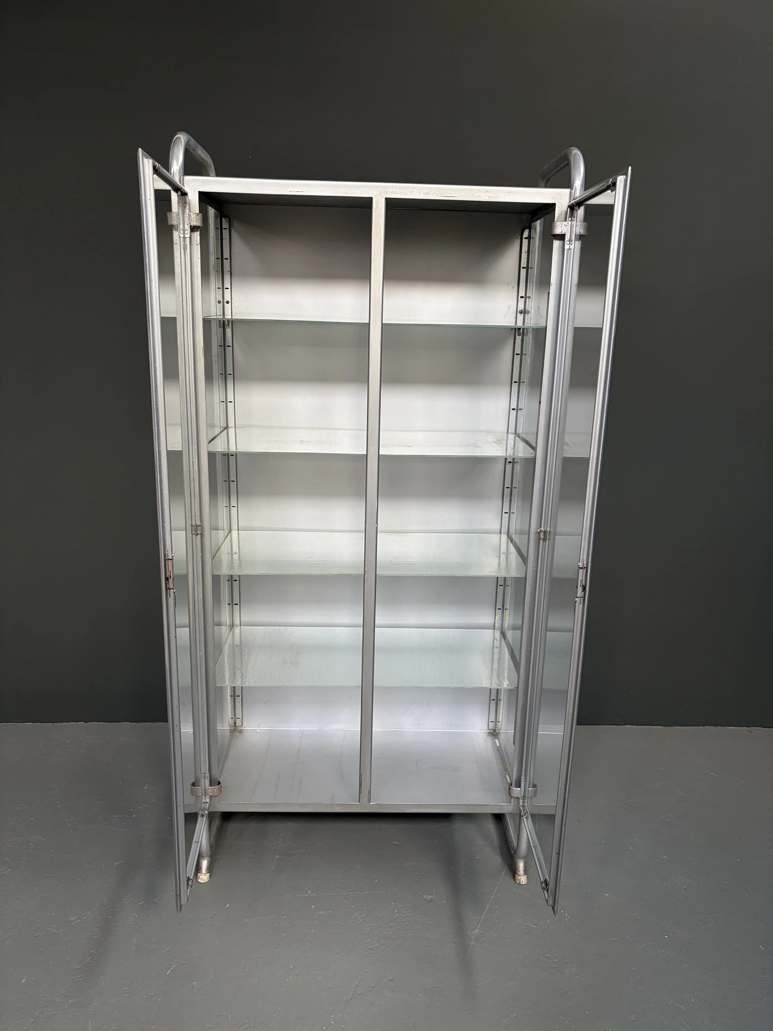 P.R.O.F.A. Medical Display Cabinets from Padua, Set of 2 foto 7