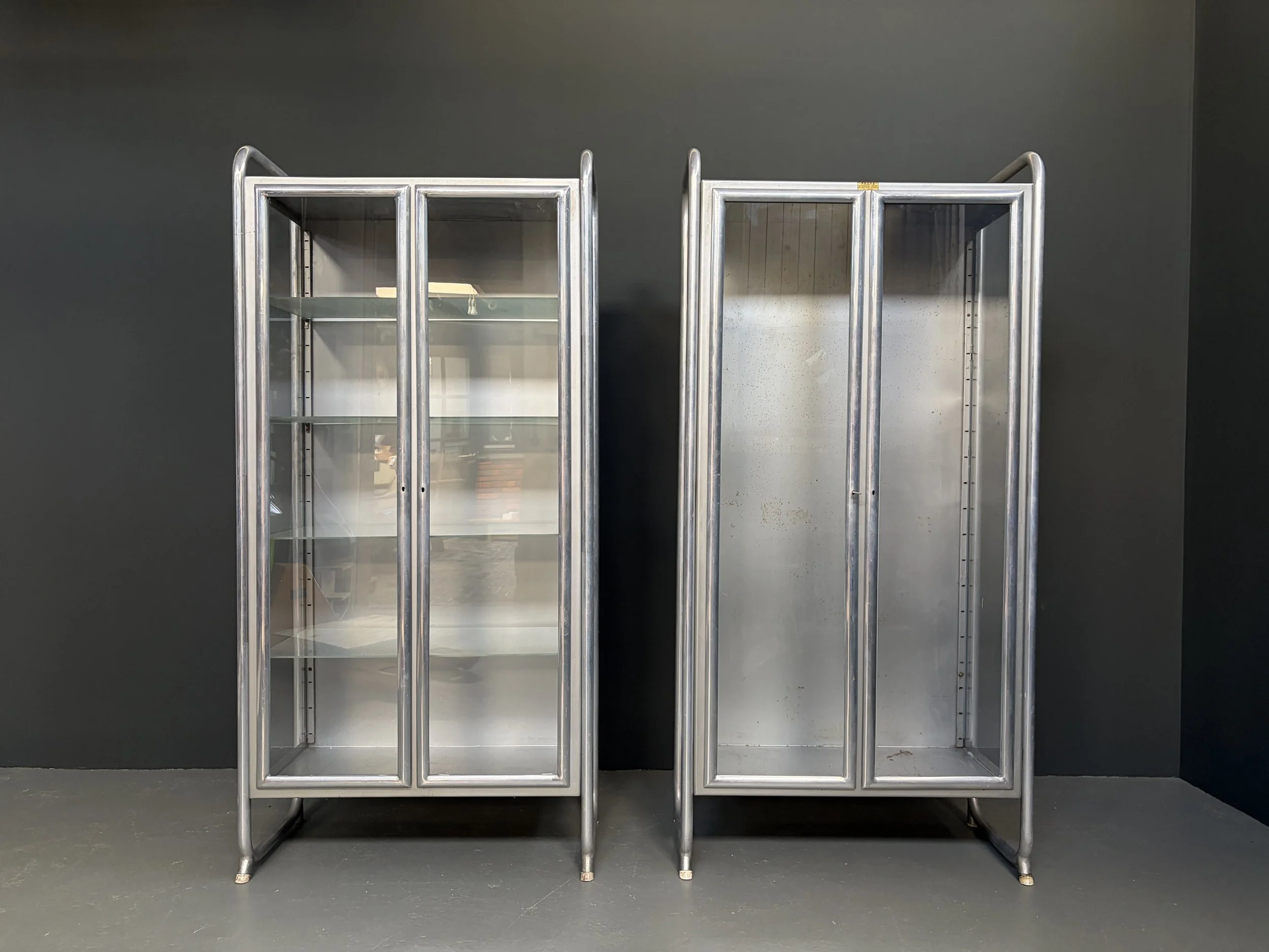 P.R.O.F.A. Medical Display Cabinets from Padua, Set of 2 foto 15