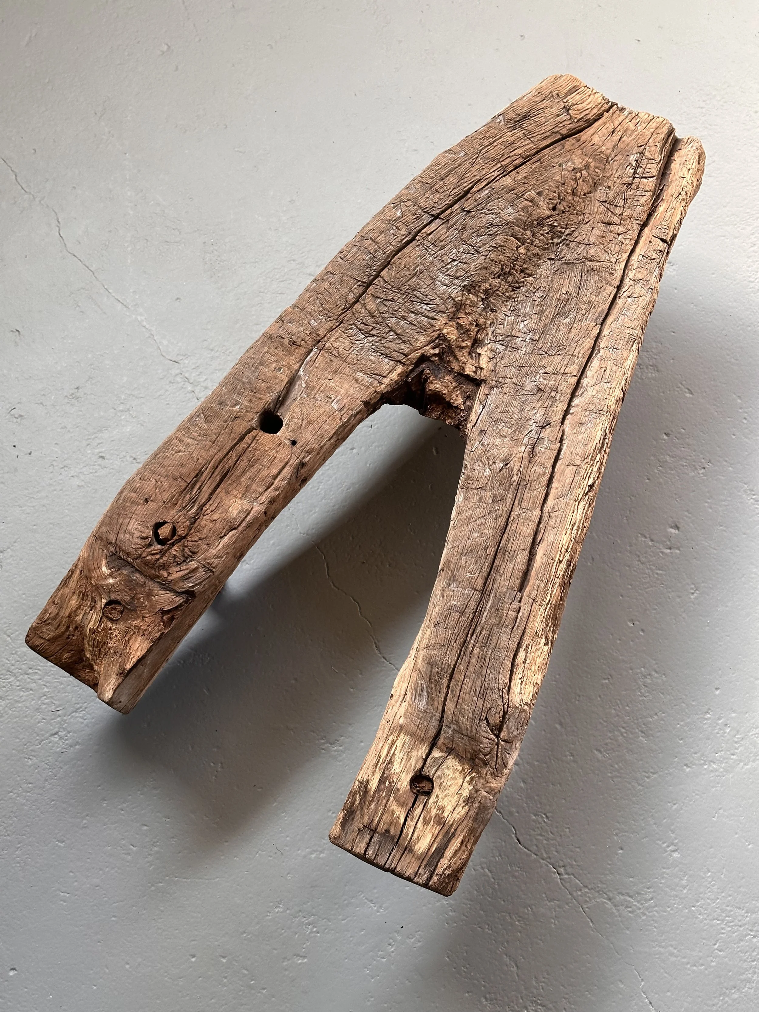 French Primitive Wood Bench Coffee Table, circa 1800 foto 2