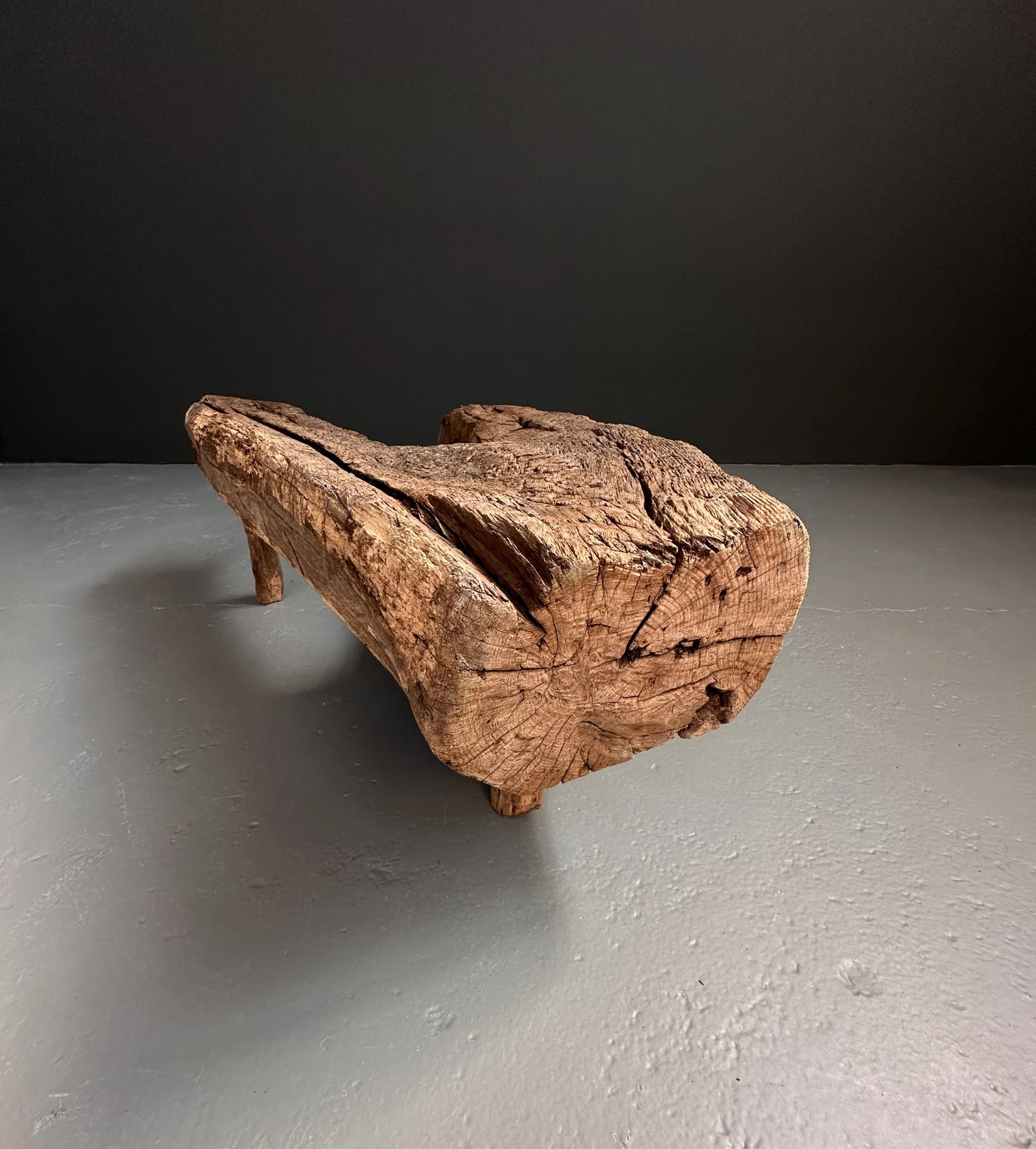 French Primitive Wood Bench Coffee Table, circa 1800 foto 14